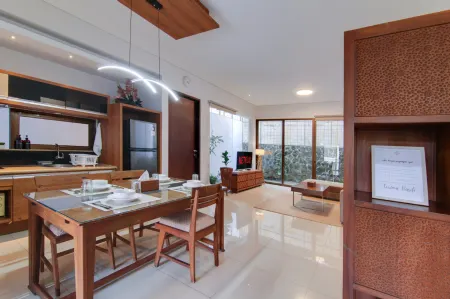 Villa Alinda C06 by Kava Stay Отели рядом с достопримечательностью «Punclut Ciumbuleuit»