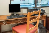 Travelodge by Wyndham Longmont