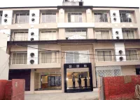 The Sapphire Grand Hotels in Varanasi