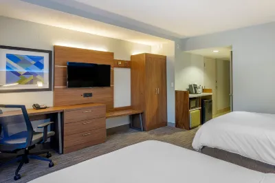 Holiday Inn Express Cape Coral-Fort Myers Area Hotels in Lee County