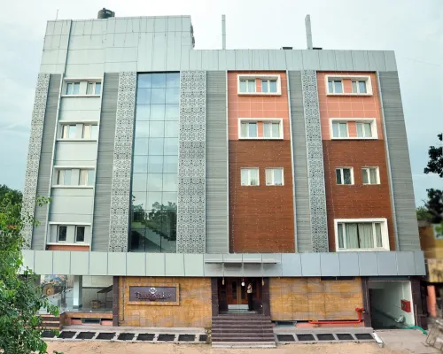 Hotel Thanmayi Inn