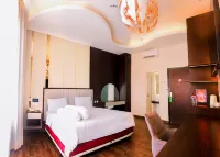 Emerald Hotel