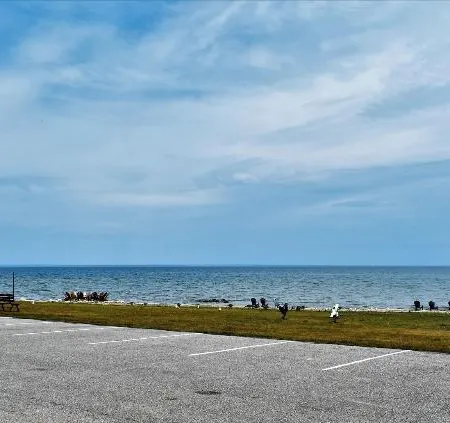 Days Inn & Suites by Wyndham St. Ignace Lakefront