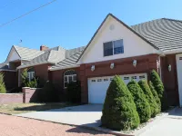 Swallow Cove Hotels in Panaca