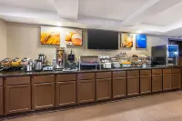 拉斐特I-65 舒適飯店 - 早餐