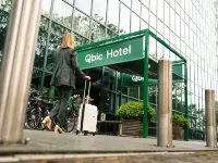 Qbic Amsterdam WTC Hotels near Oud Zuid