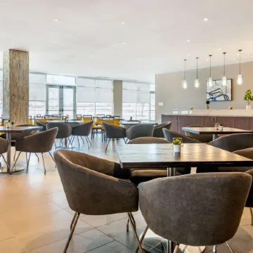 Cambria Hotel Bloomington Mall of America Minneapolis Airport