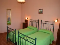 Cozy Tuscan countryside escape