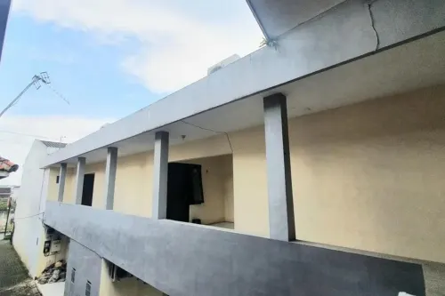 RedDoorz Near Universitas Pgri Kanjuruhan Hotels in Kepanjen