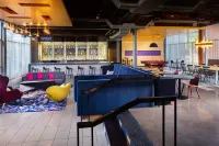 Aloft Tempe - bar