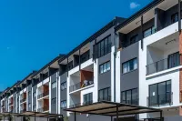 Long & Short Stays with Uncapped Wi-Fi & Security Hotels in Bryanston