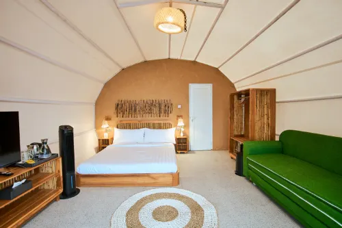 Luxcamp Selo - Merapi View by Horison Hotels in Selo