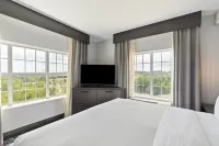 DoubleTree by Hilton Front Royal Blue Ridge Shadows Hotels in Front Royal