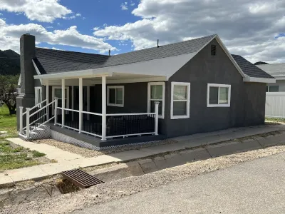 Cozy Home Between Zion & Bryce Canyon Hôtels à proximité de : Rainbow Point
