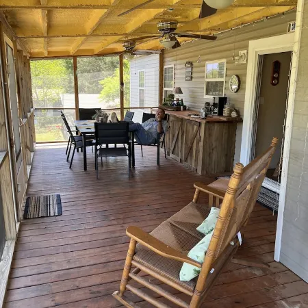 "Reel Escape" in White Oak Shores
