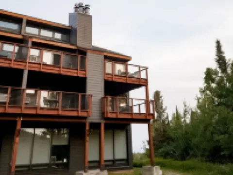 Whirlpool Suite w/ Pool & Hot Tub on Lutsen Mountain Hotels in Lutsen