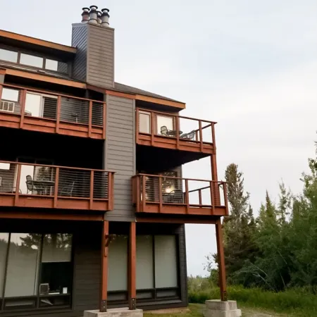 Whirlpool Suite w/ Pool & Hot Tub on Lutsen Mountain