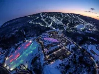 Spacious Lakefront 4 bedroom, 2 bath Mountain Retreat with Private Beach, Kayaks