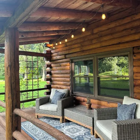LOG  CABIN IN ZEN FOREST