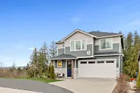 Q House in Marysville 4BR, 3.5Bath + AC Amazing Views, Kid & Pet Friendly Hoteles en Marysville