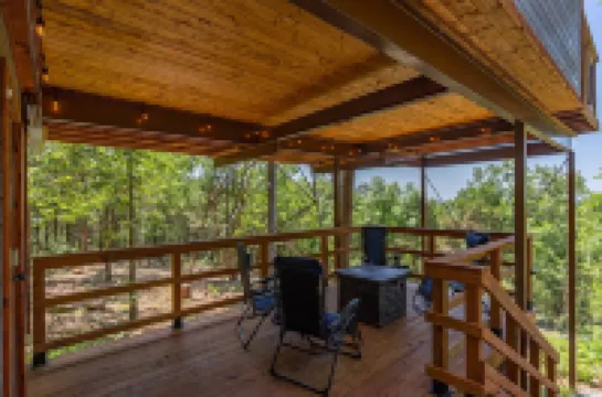 Modern High End Cabin #3 on Horsehead lake with private viewing tower