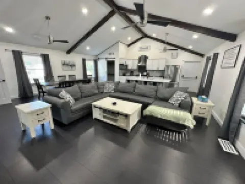 The Chapel- Beaches, GOTL, Historic Harbor