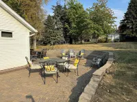 The All Inn: Spacious 3-Bedroom Home 1 Minute from Shattuck-St. Mary's School!