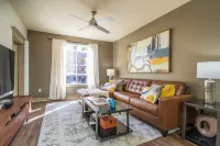 Luxury Resort Condo by Six Flags Magic Mountain