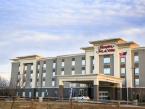 ハンプトン  イン & スイーツ マウント ローレル / ムーアズタウン マウント・ローレルのホテル