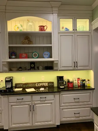 Tell your family to meet you here!<br>No Drinking Parties