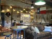 Amazing and Relaxing Private Getaway Includes "GAME-ROOM" Hotels in Real County