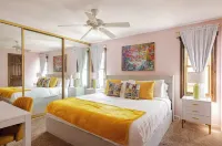 Family Friendly, Game Room, KING BED, Deck&Grill Hotels in der Nähe von Kohl's