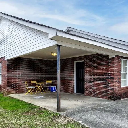 3 Bed 2 Bath Renovated Cozy Rustic Home