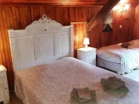 Lovely cottage at stock pond Hôtels à : Langatte