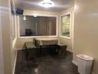 *STAY & PLAY* 5000 sq. Gym, Custom Master & Loft!