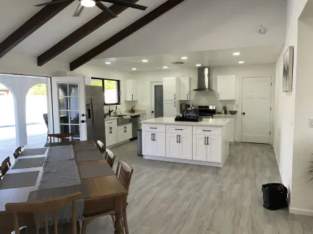 Beautiful 4 bedroom, 2 bathroom house. Outdoor pool.