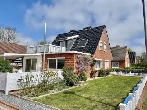 Vacation apartment, ground floor, WLAN, covered terrace, wood-burning stove