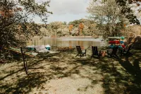 Lake Forest Cottage - Dog Friendly w/ Hot Tub, Firepit and Kayaks Hotels in Montcalm County