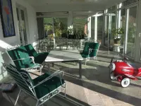 Large, Sunny 4 Bedroom Home Sleeps 8 and 1 minute to Five Fabulous Restaurants Hotels in Woodbury