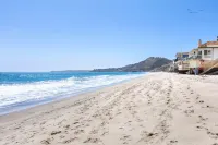 Modern Malibu Road Oceanfront Beach House with AC Hotels in Malibu