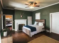 Leaning Oaks Ranch - A Perfect Texas Hill County Ranch Getaway!