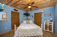 Spectacular Lake View, Luxury Cabin provides the perfect gathering place.