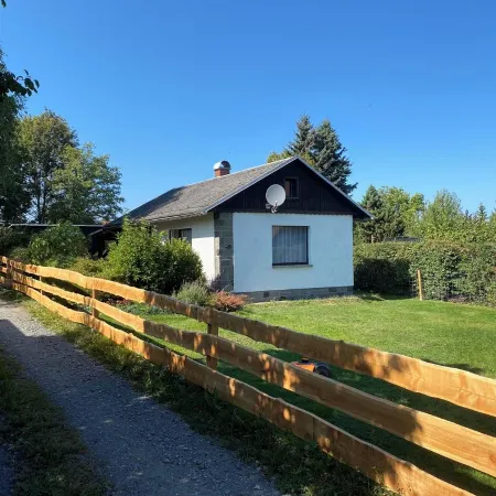 Böhmsches Haus - Ruhig, Mitten im Grünen. 2024 Komplett Renoviert
