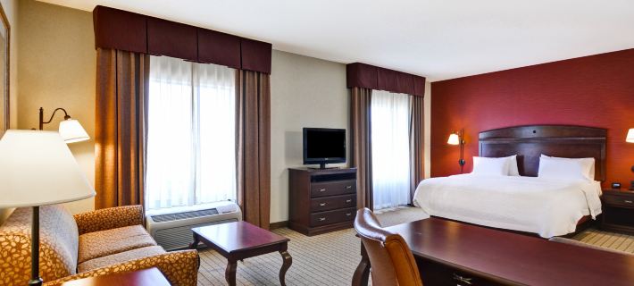 Hampton Inn & Suites Peoria at Grand Prarie Hotels in Peoria