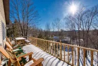 Quiet, Peaceful Location, Walk to Everything, Hot Tub, Fireplace, Game Room