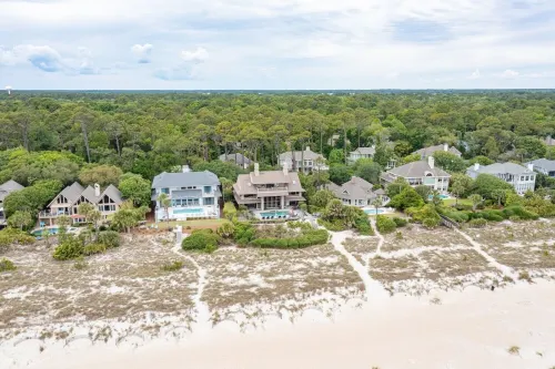 9 Dinghy - Oceanfront Home in Palmetto Dunes with Pool & Hot Tub. Dog Friendly.