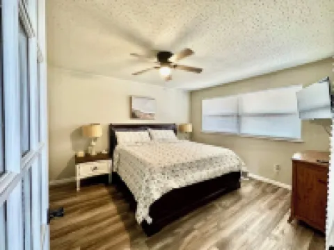 15 minutes to the airport. A peaceful nest in the middle of the city. Hotel di Owasso