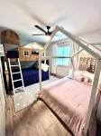 Fully remodeled cottage on private wooded setting, minutes from golf and skiing!