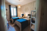 Gîte de Charme Entre Saint Rémy de Provence et Avignon Hotels in Eyragues