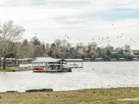 Luxury North of Nashville Retreat- Easy Lake Access Hotels in Gallatin